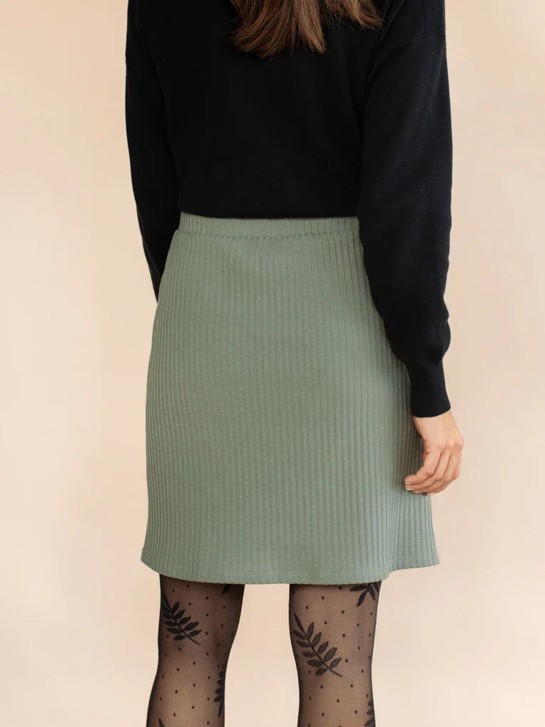 Jupe courte côtelée sauge Wendy