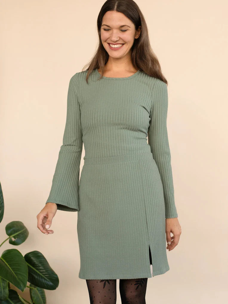 Jupe courte côtelée sauge Wendy