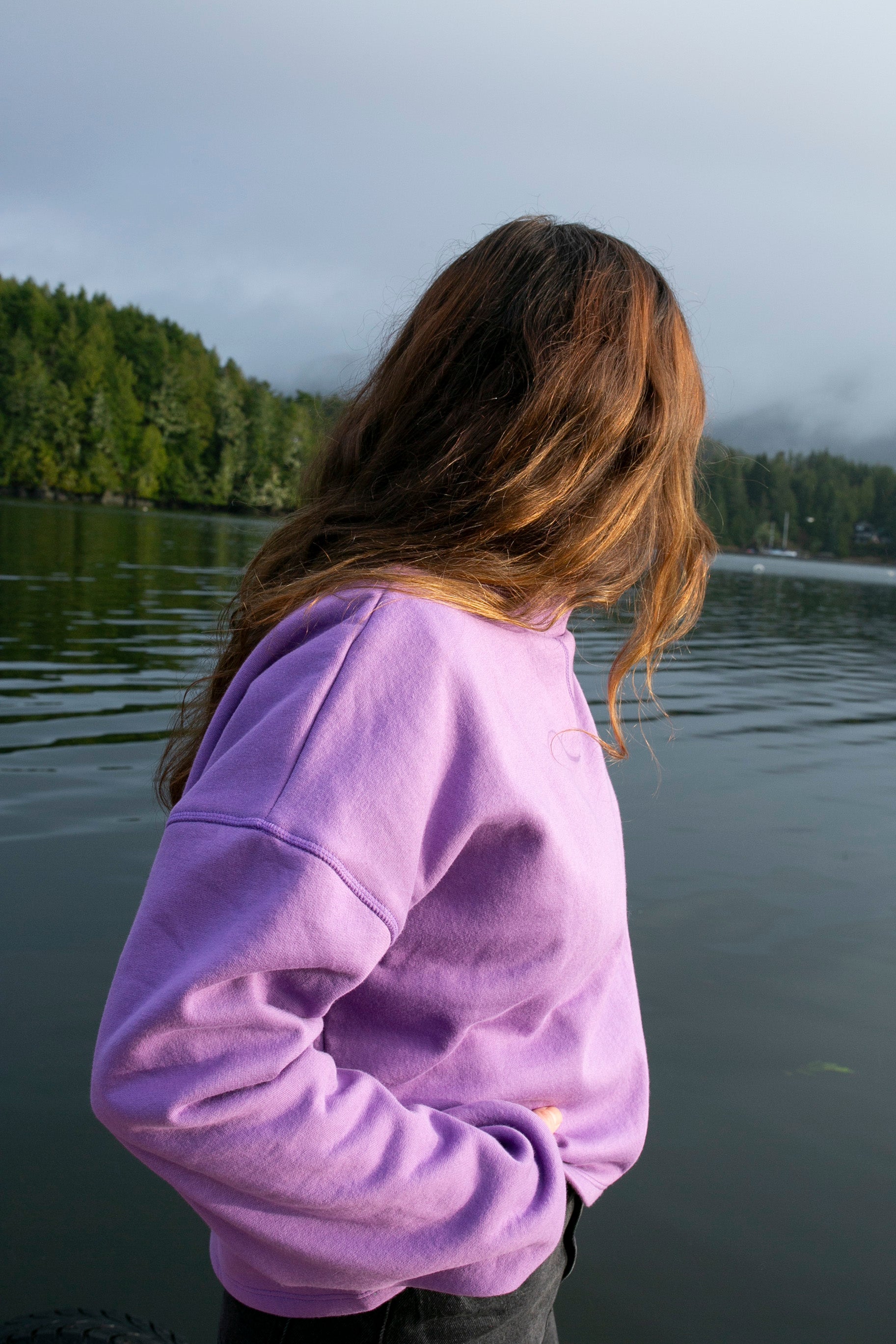 Crewneck violet coupe boxy