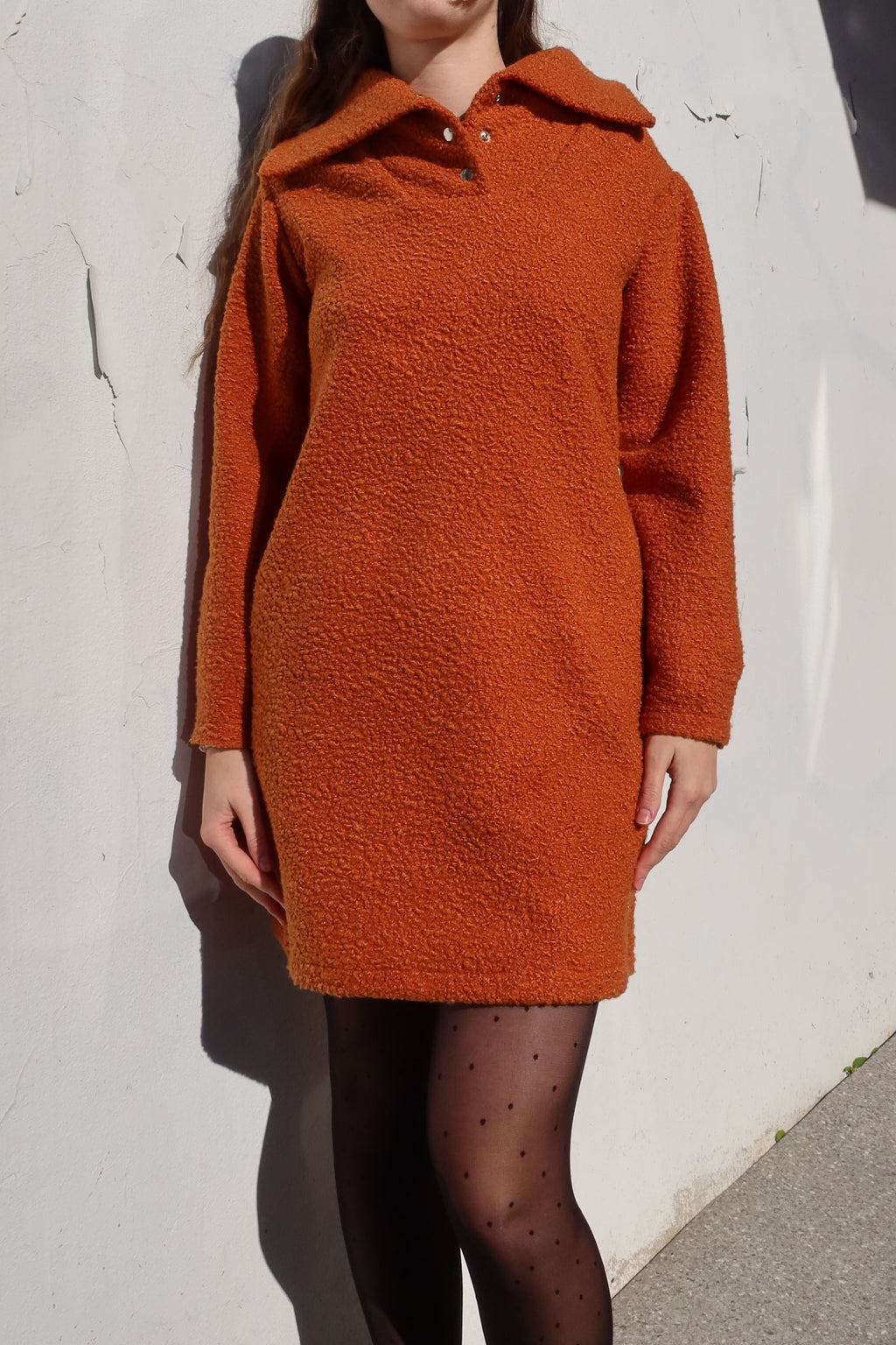 Robe brune droite col rabattue - Alfonso