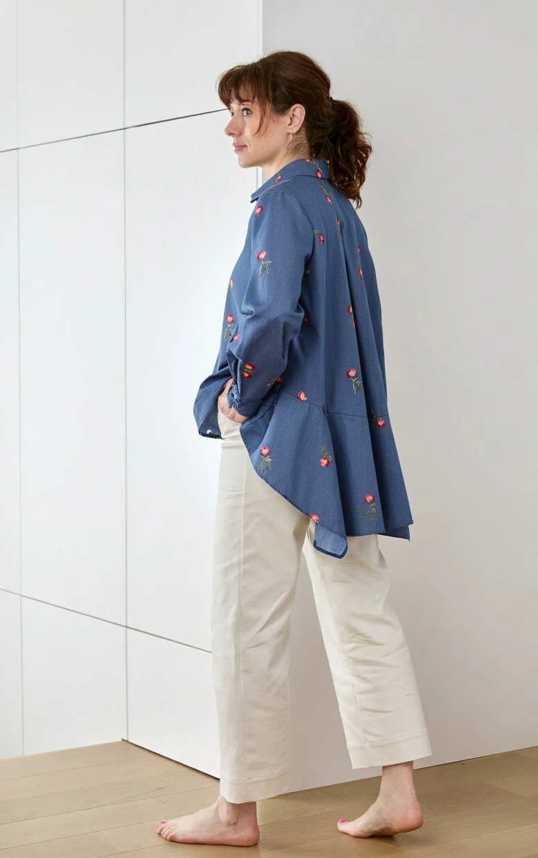 Chemise bleu à fleurs, ample avec plis au dos - Varda