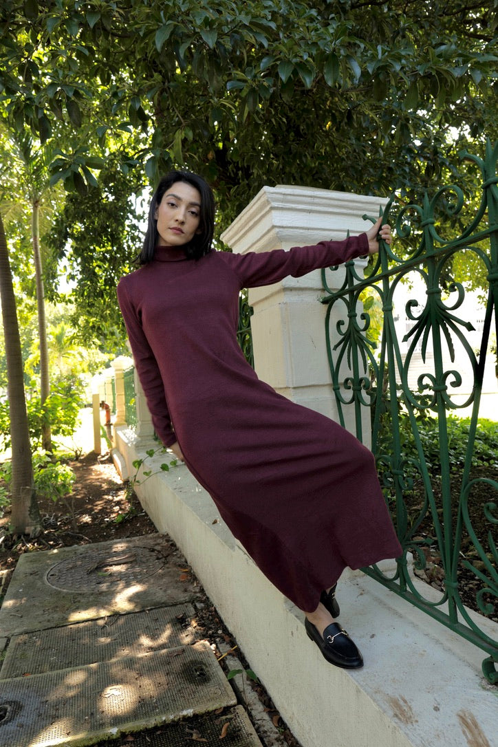 Robe Mecca Crimson 1