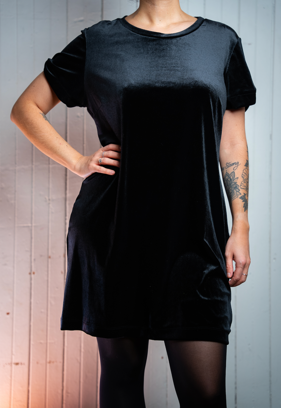 Robe velour Dos transparent Manche courte - Noir