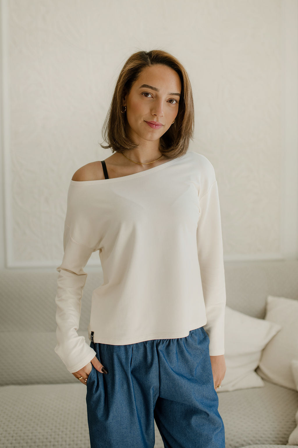 Tricot à épaules nues