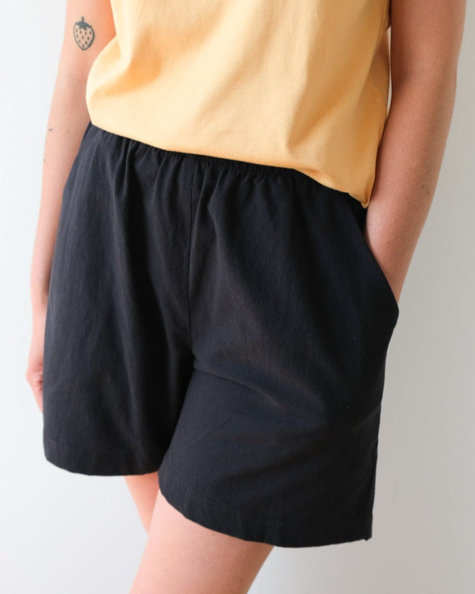 Short unisexe muscade