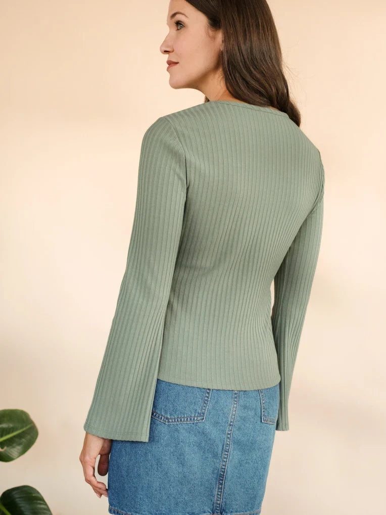 Haut côtelé vert sauge