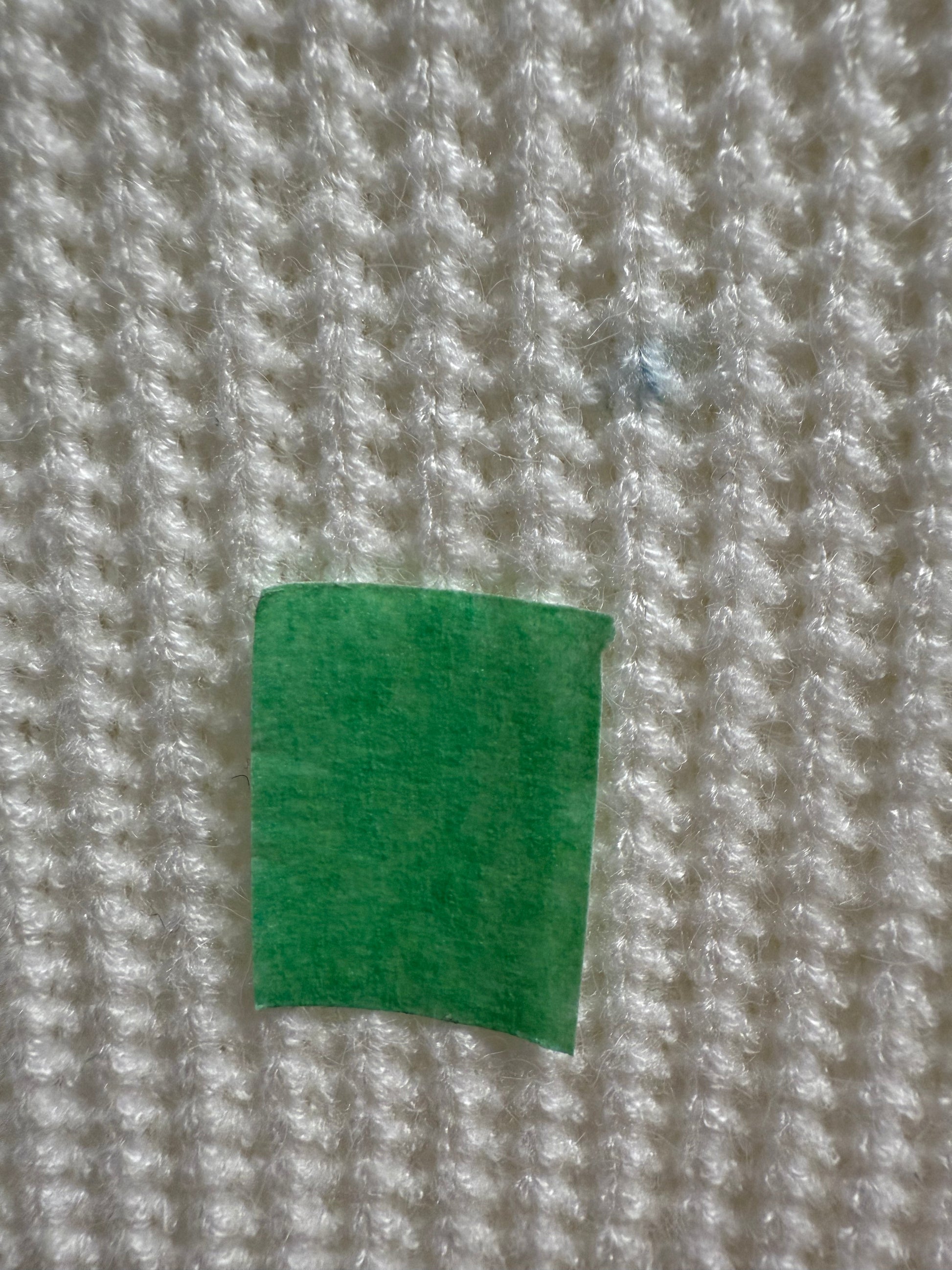 Tricot à épaules nues