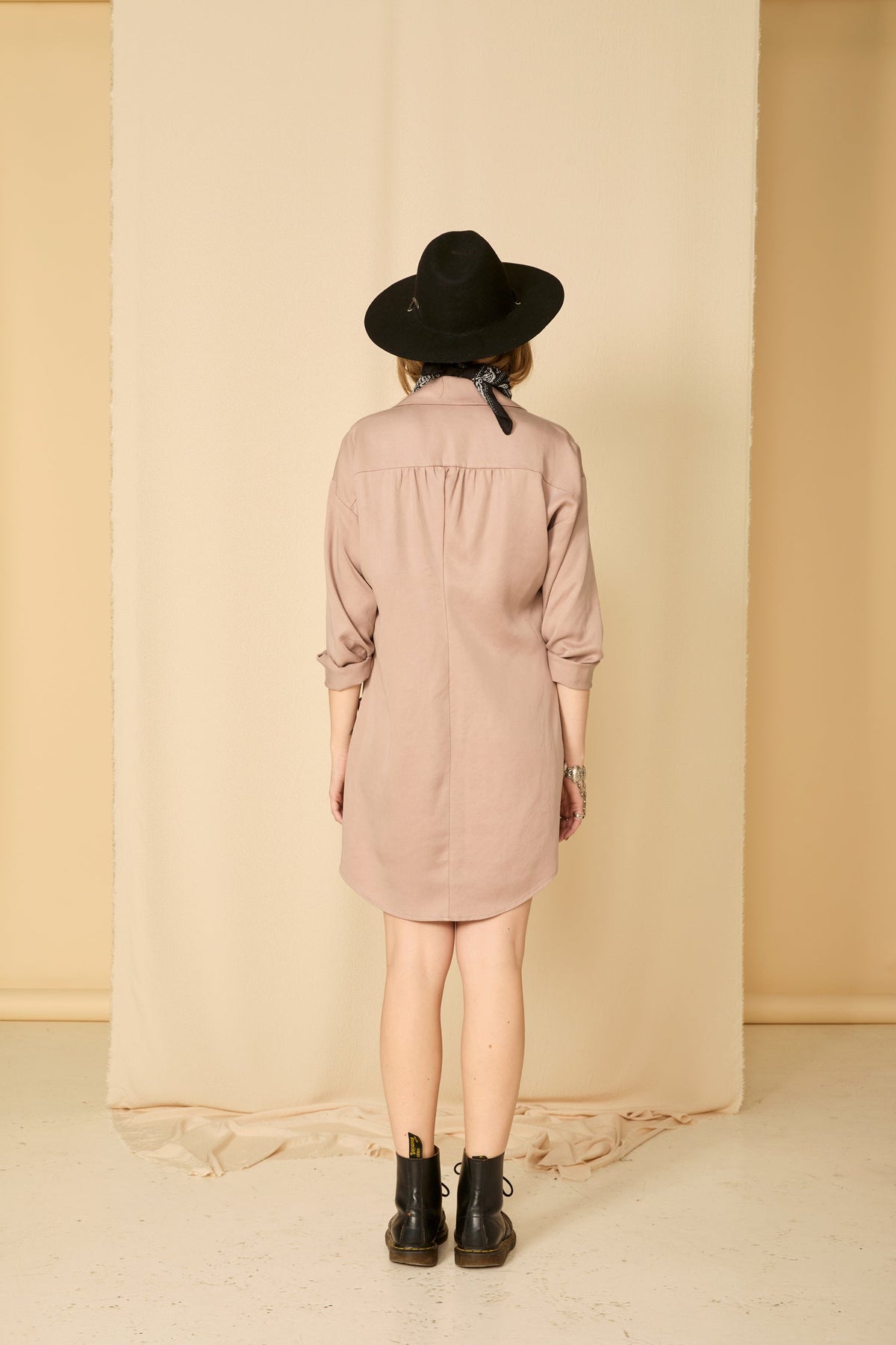 cokluch-robe-landing-blush-automnehiver