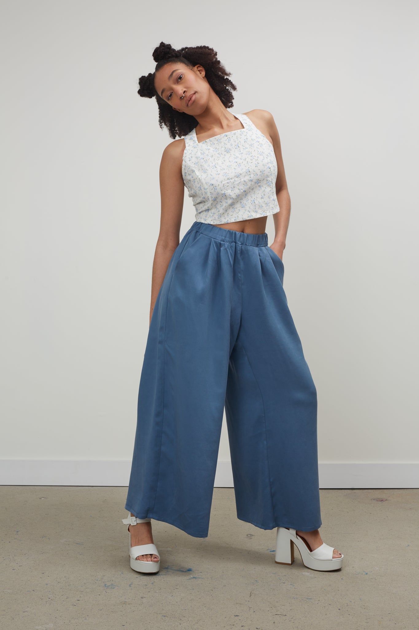 Camisole Rio - Blanc à fleurs bleues