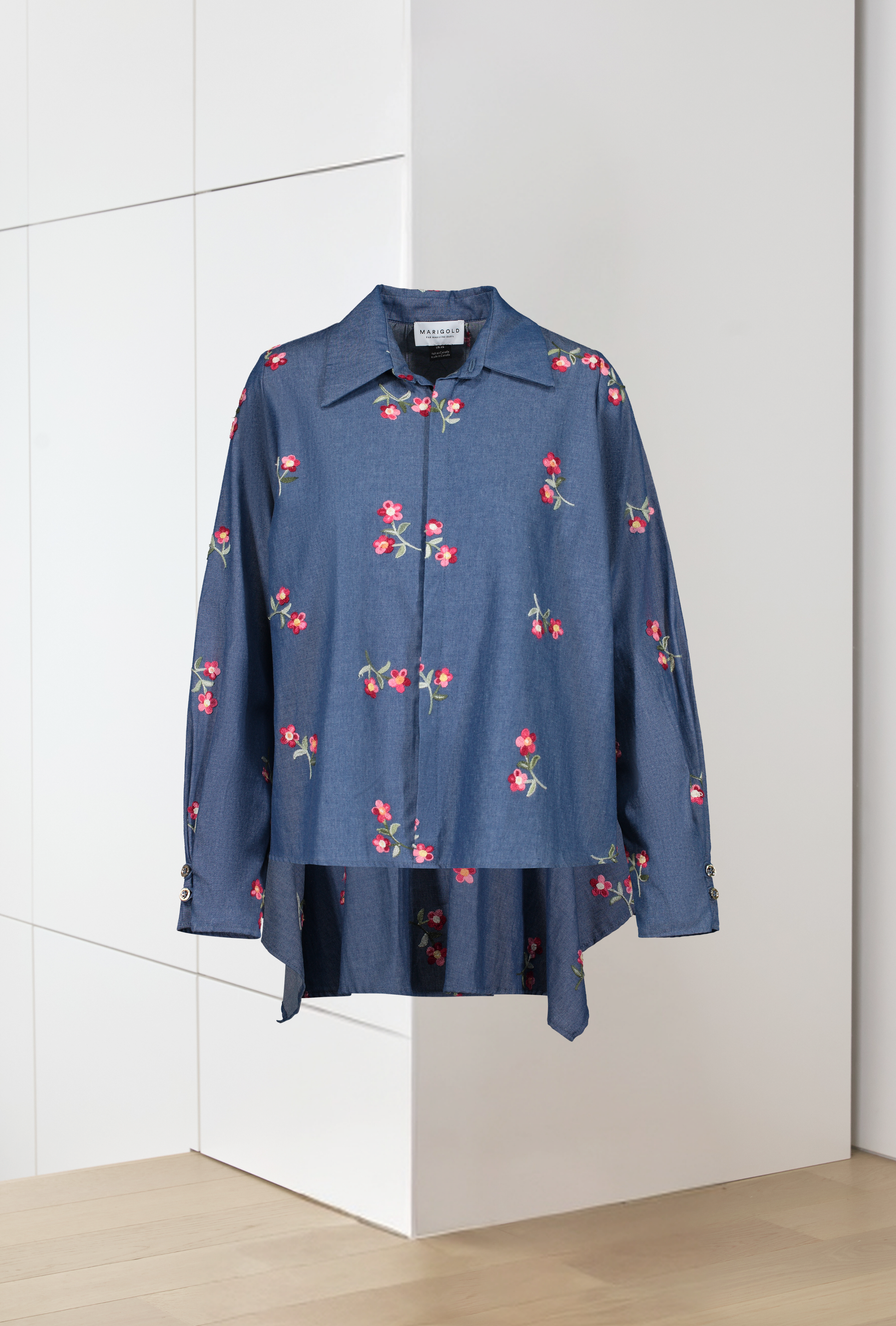 Chemise bleu à fleurs, ample avec plis au dos - Varda
