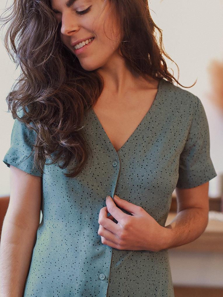 Robe Boutonnée Olivia à Pois Bleus