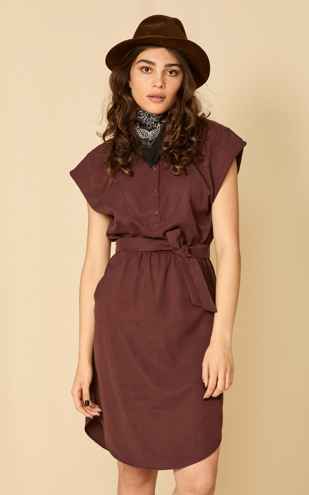 cokluch-robe-pinklotus-shiraz-ah2223