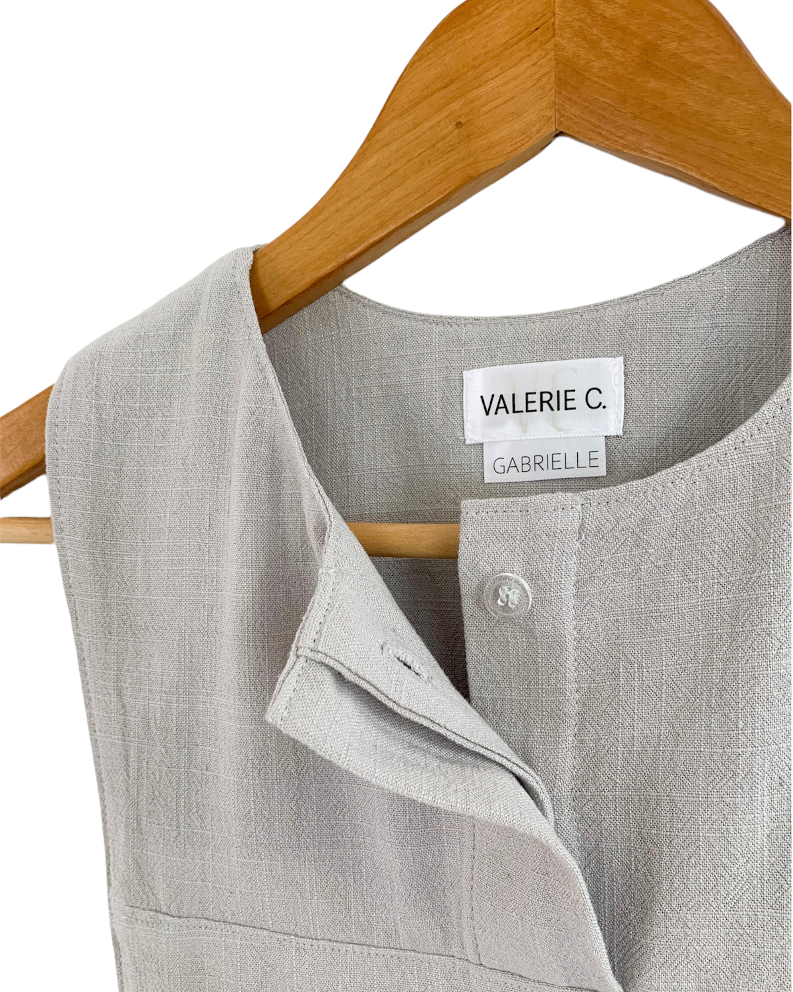 Blouse en lin sans manche pour femme.