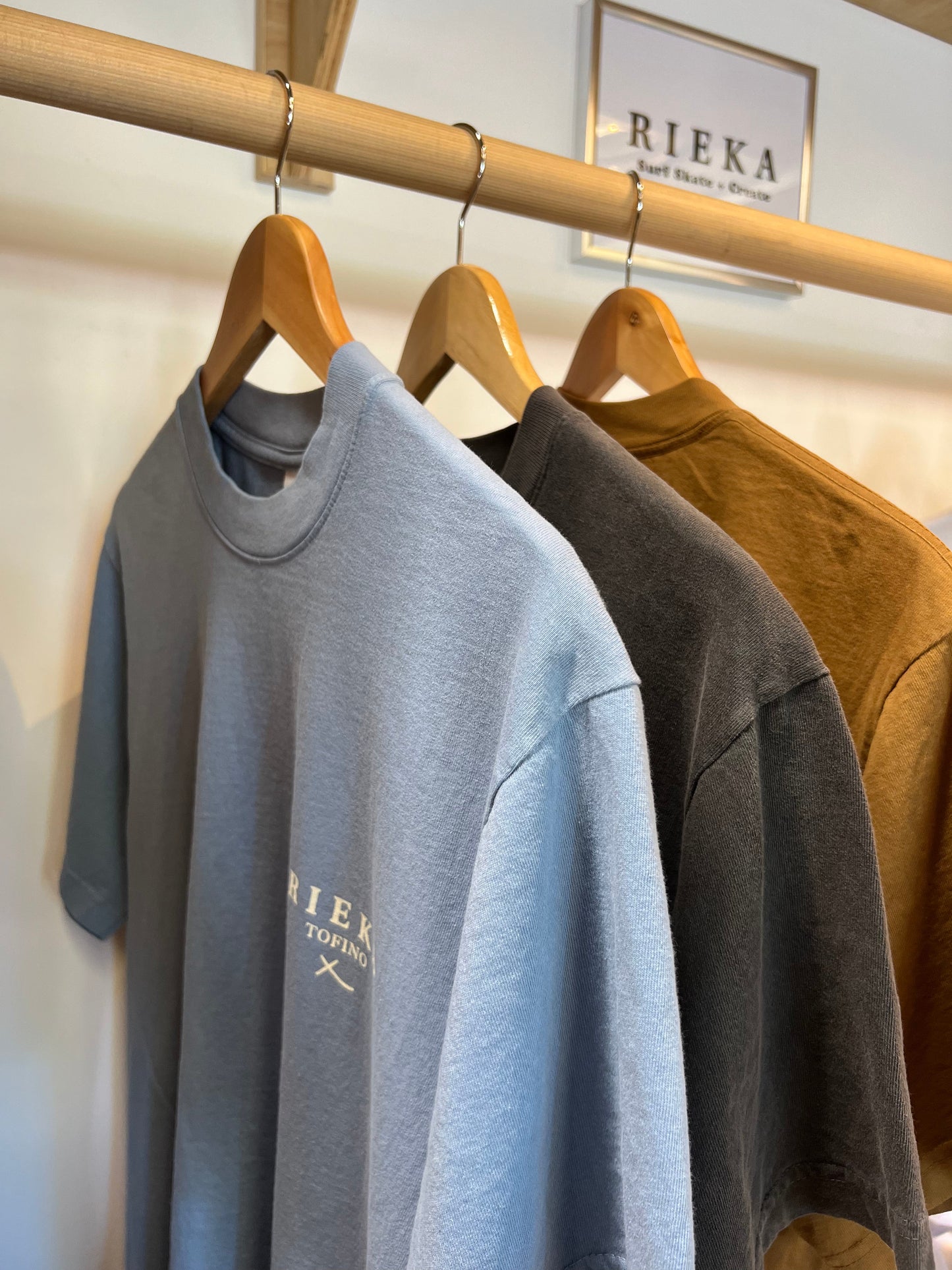 Rieka pray t-shirt