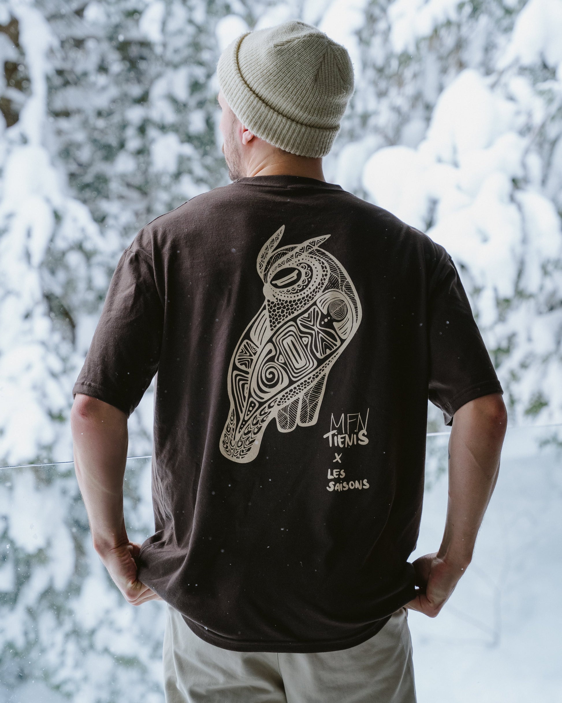brown, t-shirt, graphic t-shirt, lifestyle, owl, outdoors, Les Saisons, unisex, artist collaboration, oversize, brun, hiboux, collaboration artiste, t-shirt manches courtes, surdimensionné, t-shirt graphique