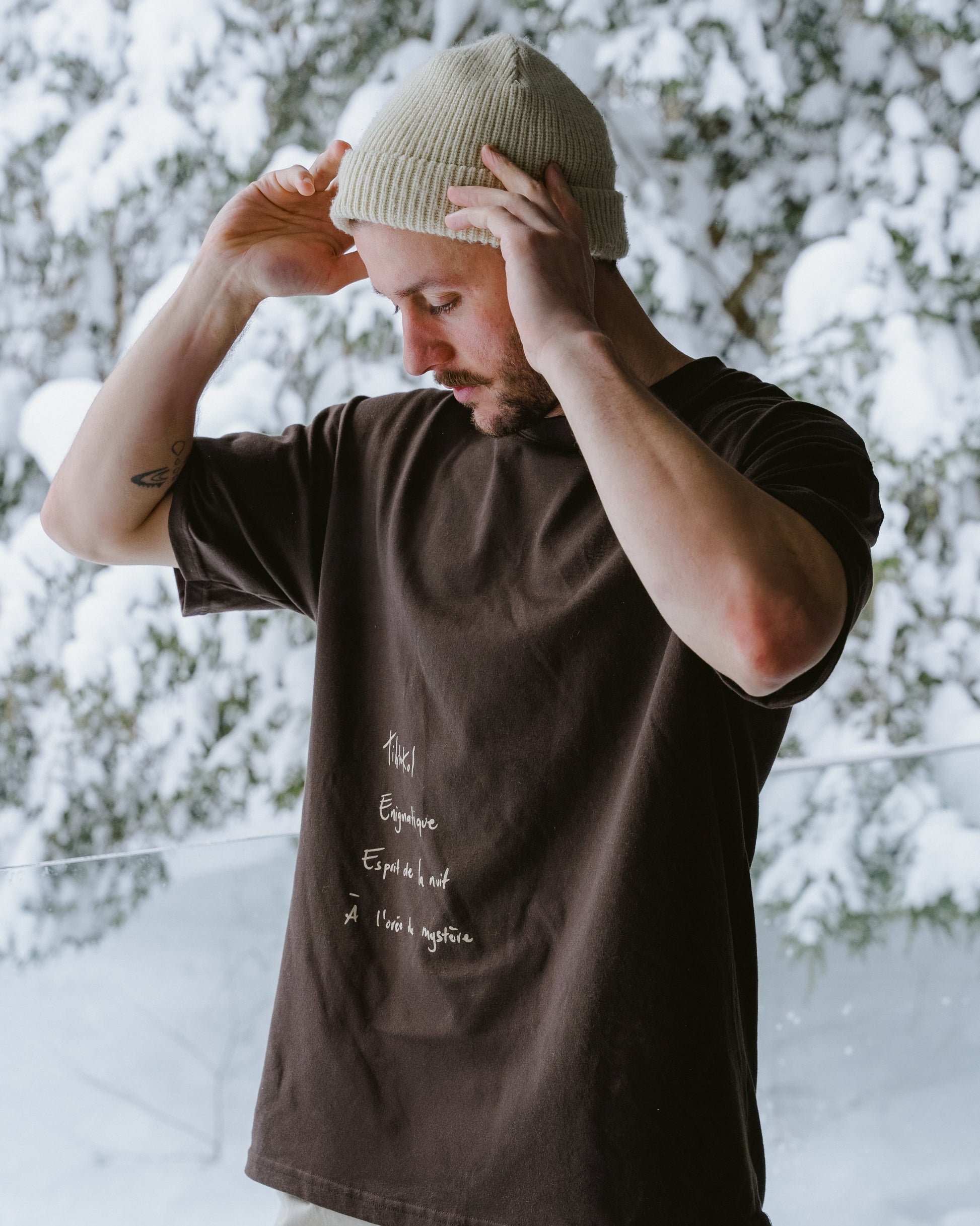 brown, t-shirt, graphic t-shirt, lifestyle, owl, outdoors, Les Saisons, unisex, artist collaboration, oversize, brun, hiboux, collaboration artiste, t-shirt manches courtes, surdimensionné, t-shirt graphique