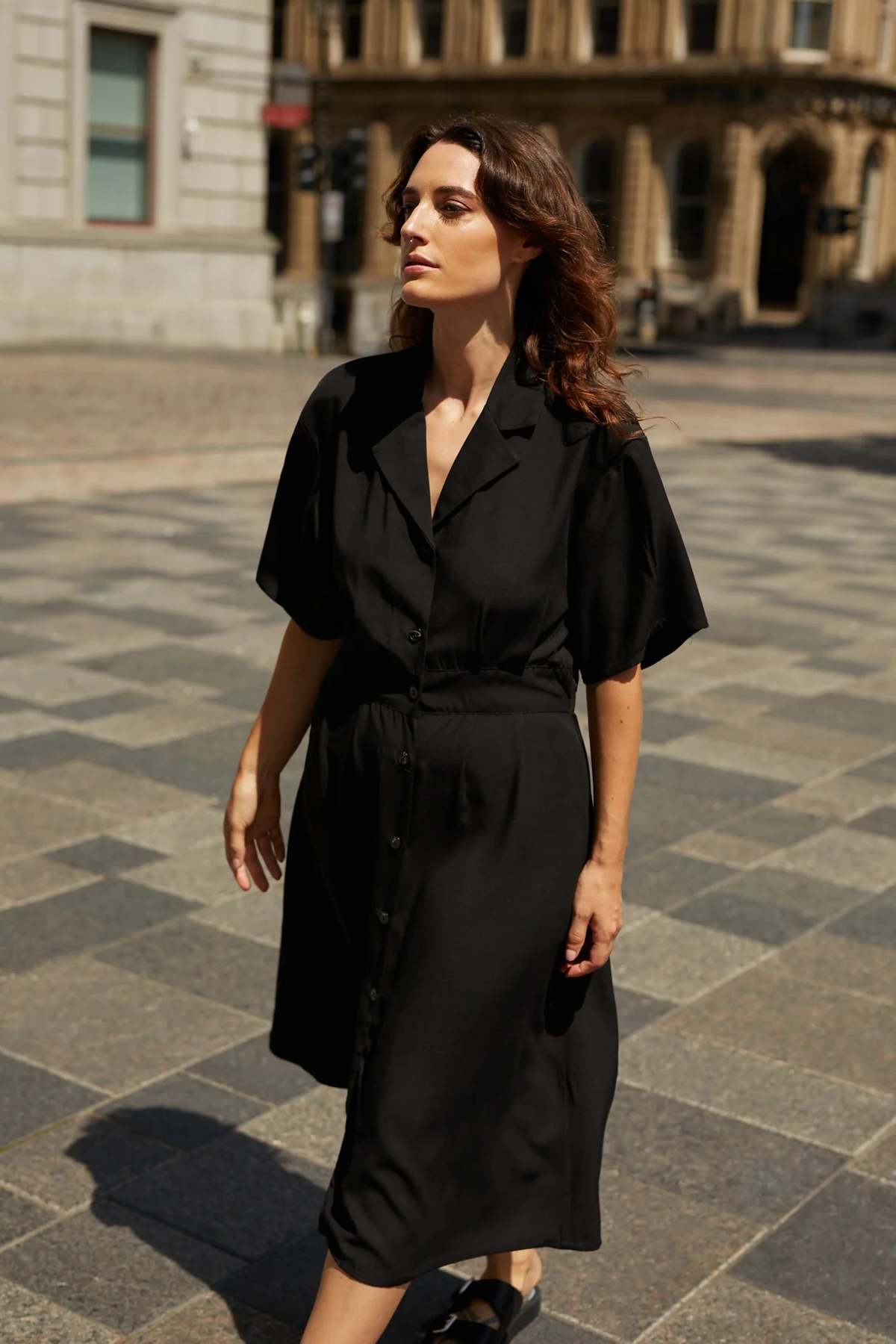 Robe Athens noir